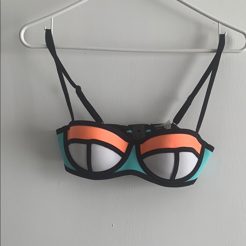 Triangl Bikini Top